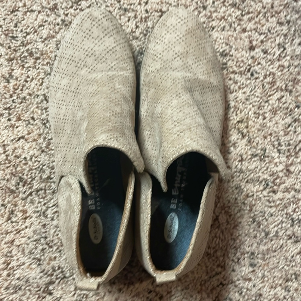 Women’s Tan Dr. Scholls Slip on Shootie